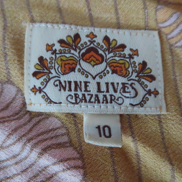 Nine Lives Bazaar floral Blouse viscose sz 10 - Picture 5 of 6